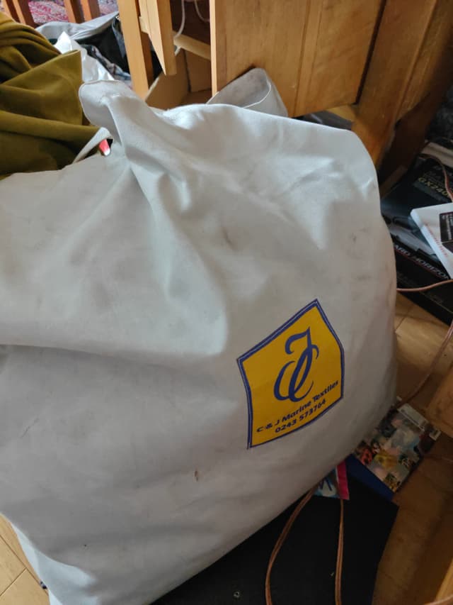 Spray hood